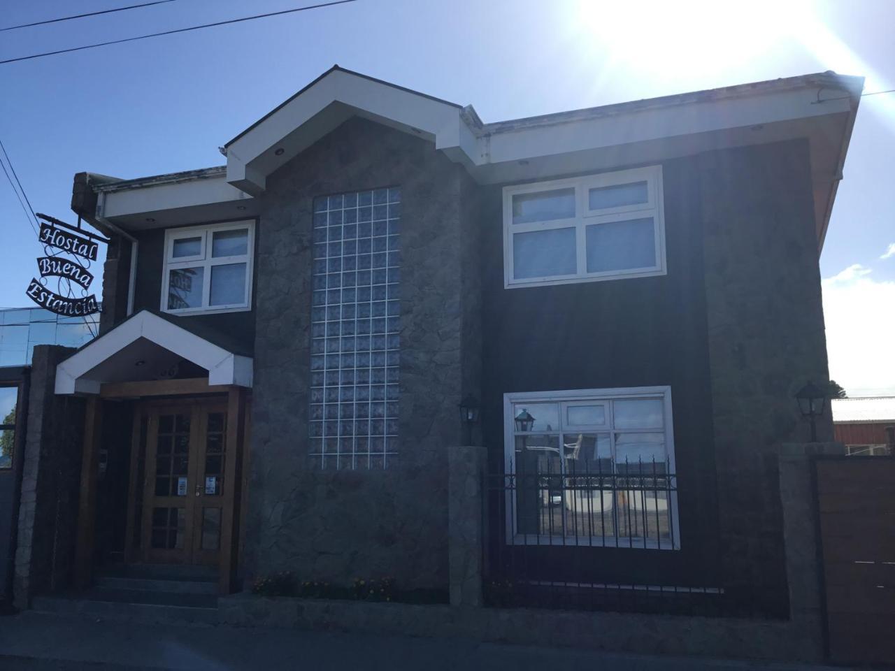 Hostal Buena Estancia Punta Arenas Ngoại thất bức ảnh